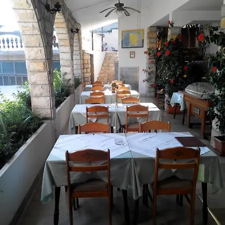 Ljetni San Bed and Breakfast Omiš