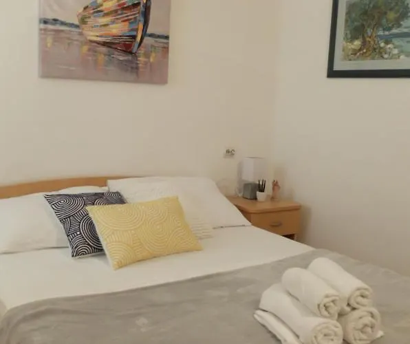 Ljetni San Bed and breakfast
