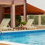 Ljetni San Bed & Breakfast