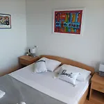 Ljetni San Bed & Breakfast 3*