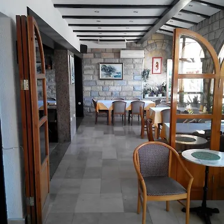 Panzió Ljetni San 3*