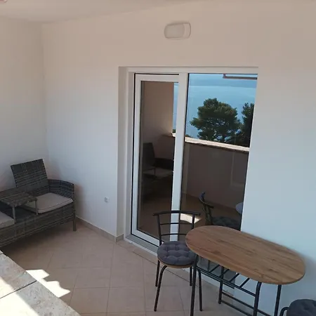Ljetni San 3*