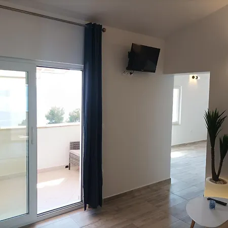 Ljetni San 3* Omis