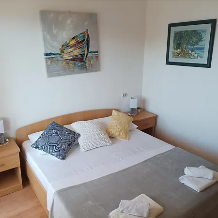 Ljetni San Bed & Breakfast 3*