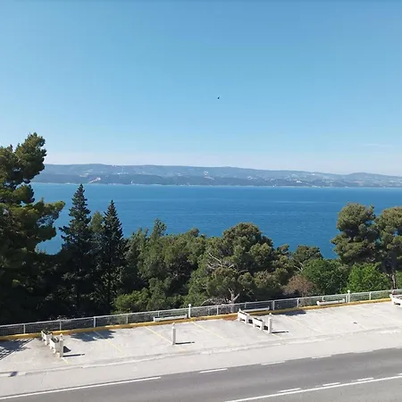 Ljetni San 3*