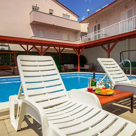 Ljetni San Bed & Breakfast 3*